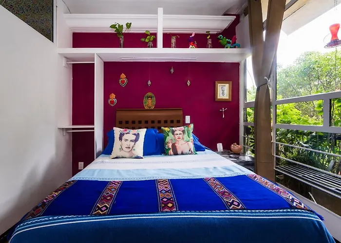Casa Itzae B&b- Lincoln Park